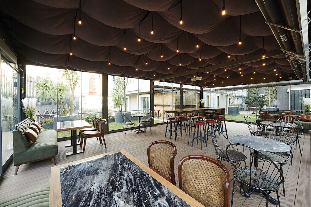 The City Suites 48/61