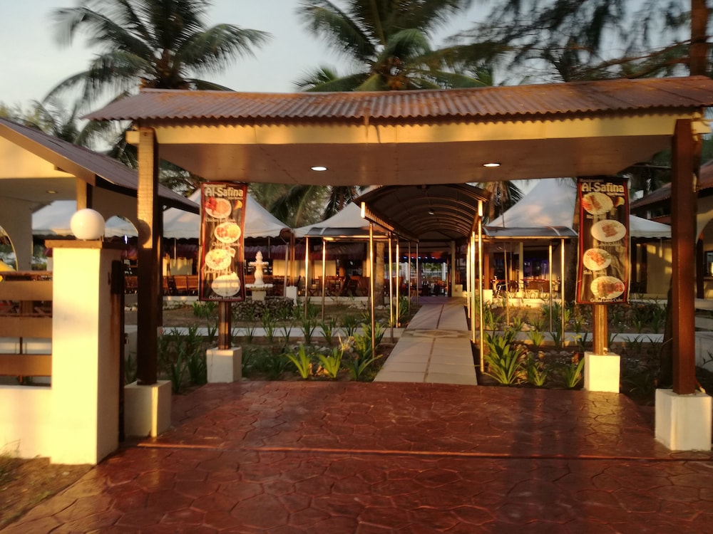 Al Safina Kijal Beach Resort & Restaurant 3/47