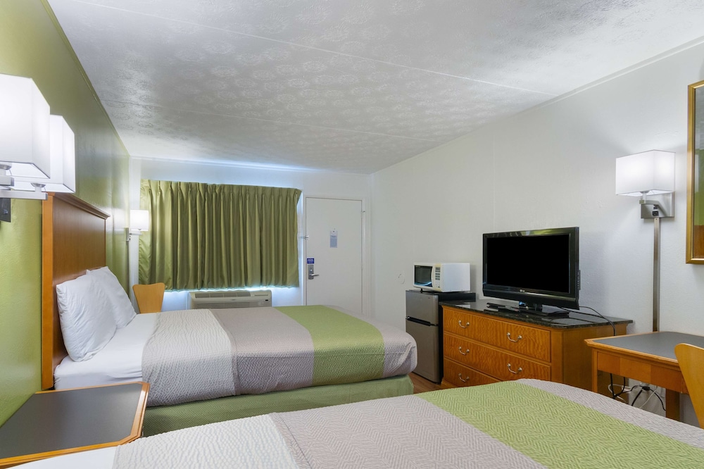 Motel6 Parkersburg, WV 22/39