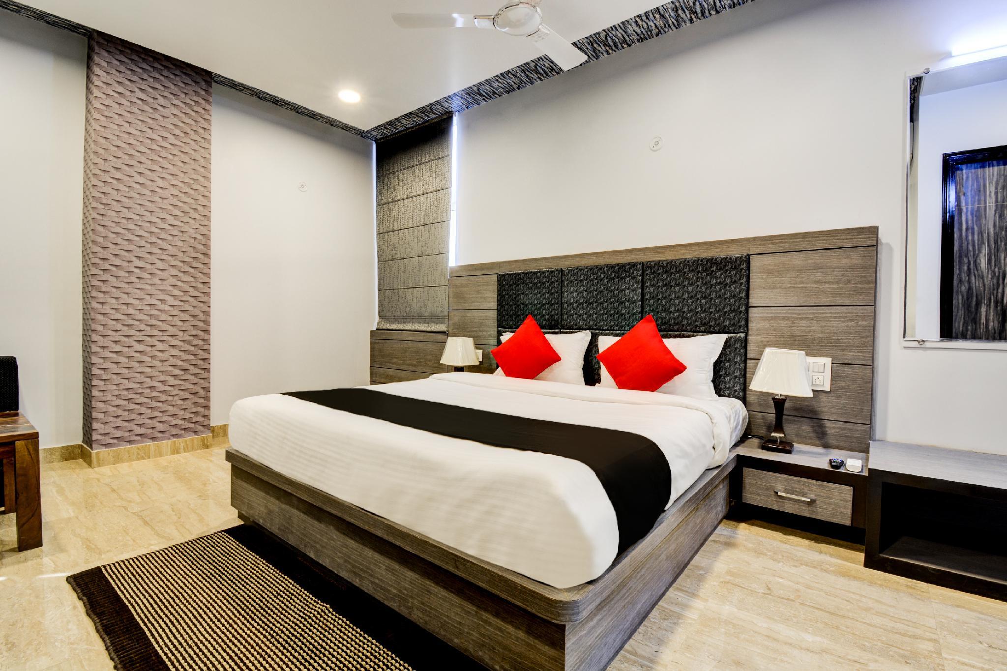 Capital O 22318 Htl Grand Anshul 8/21