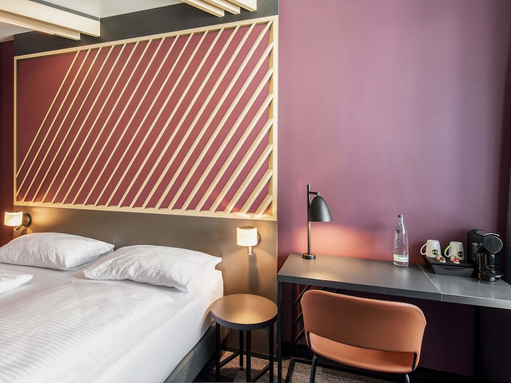 PREMIUM, KING BED