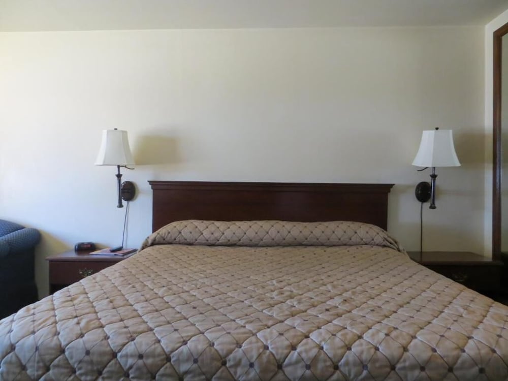Portside Inn & Suites 13/58