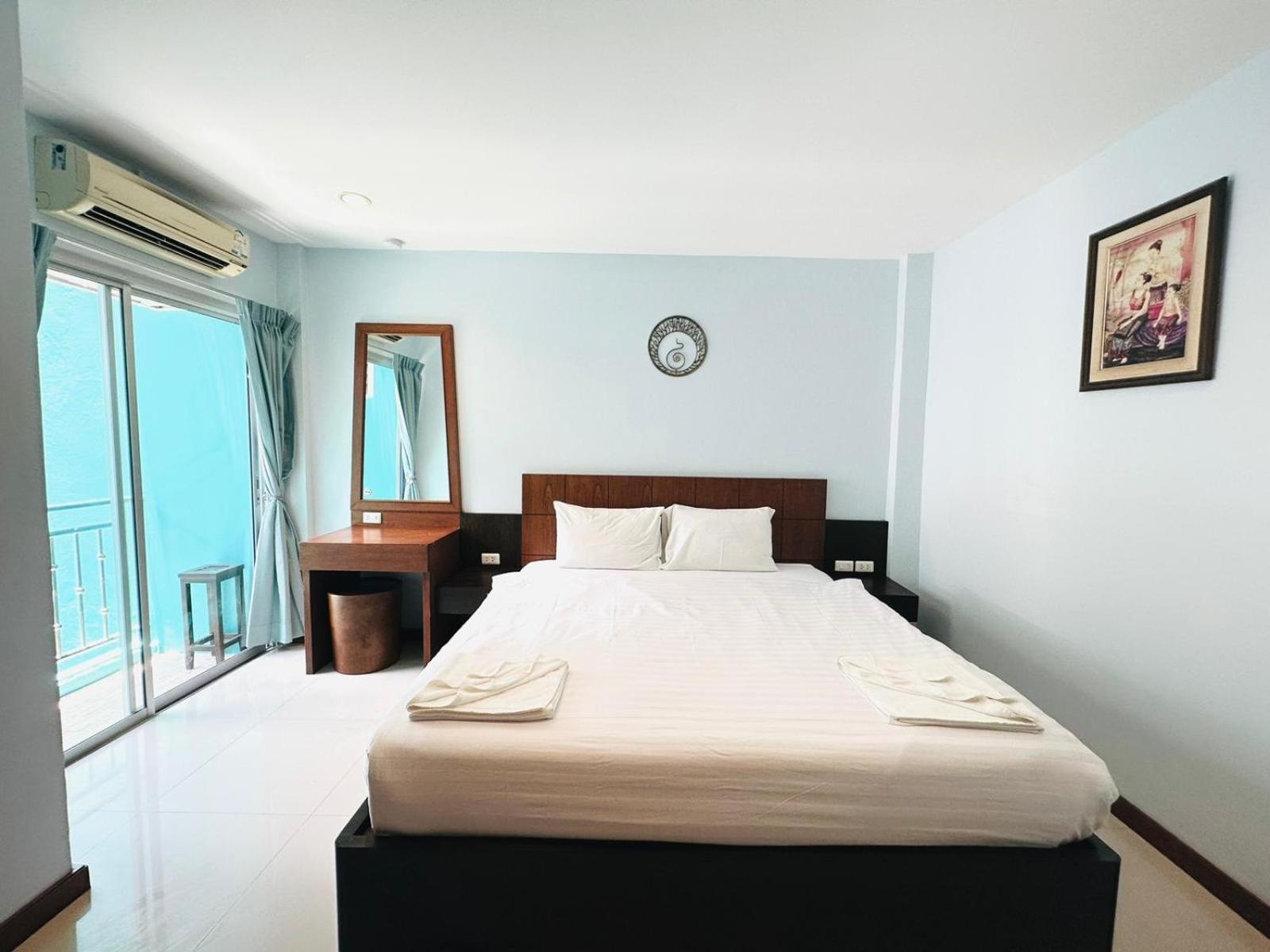 Cokoon Deva Patong Hotel 5/38