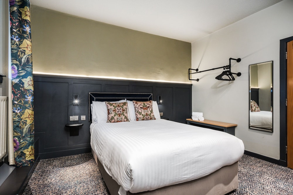 The Coachman Hotel 12/38