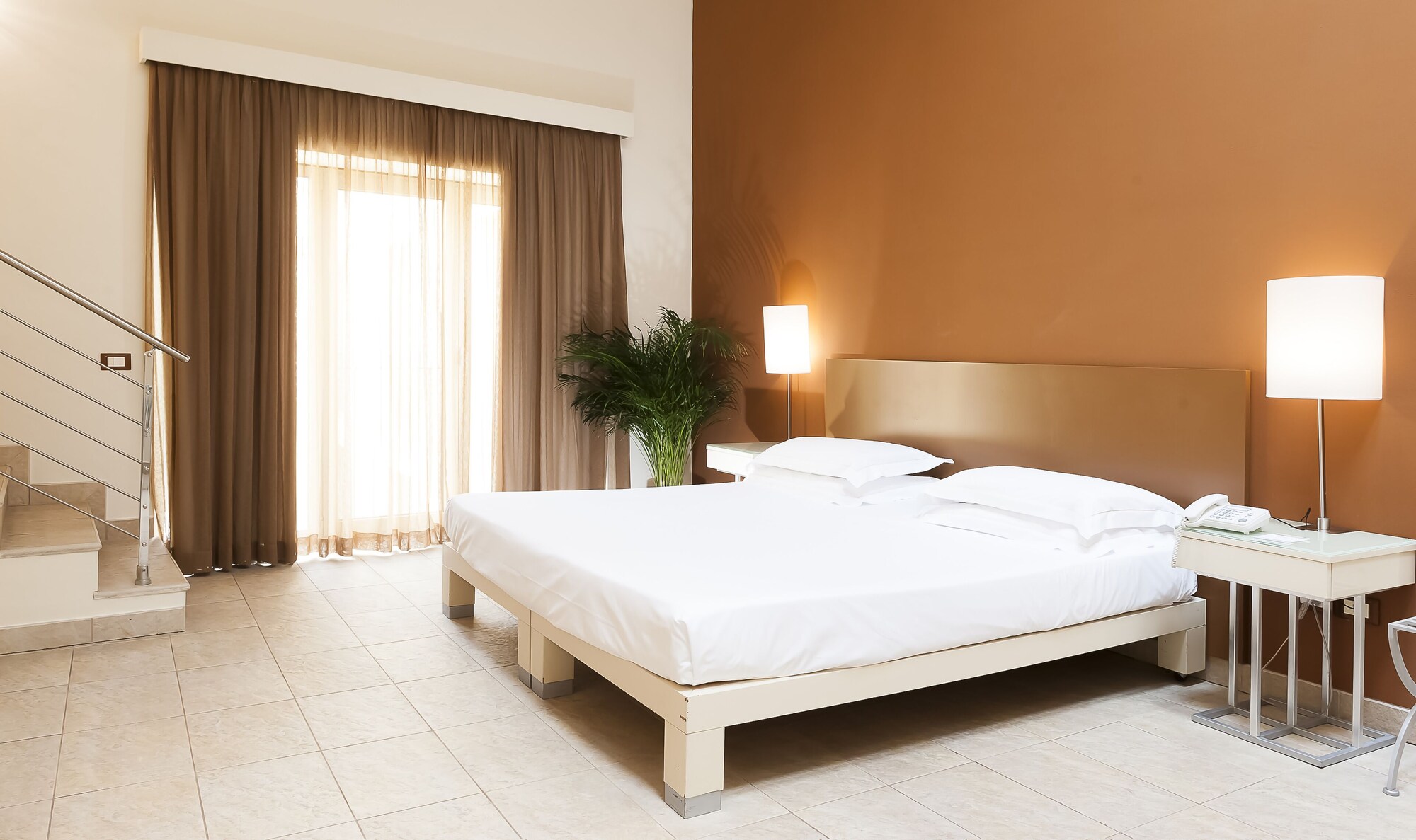 1 BEDROOM, STUDIO, KITCHEN, ACCESSIBLE