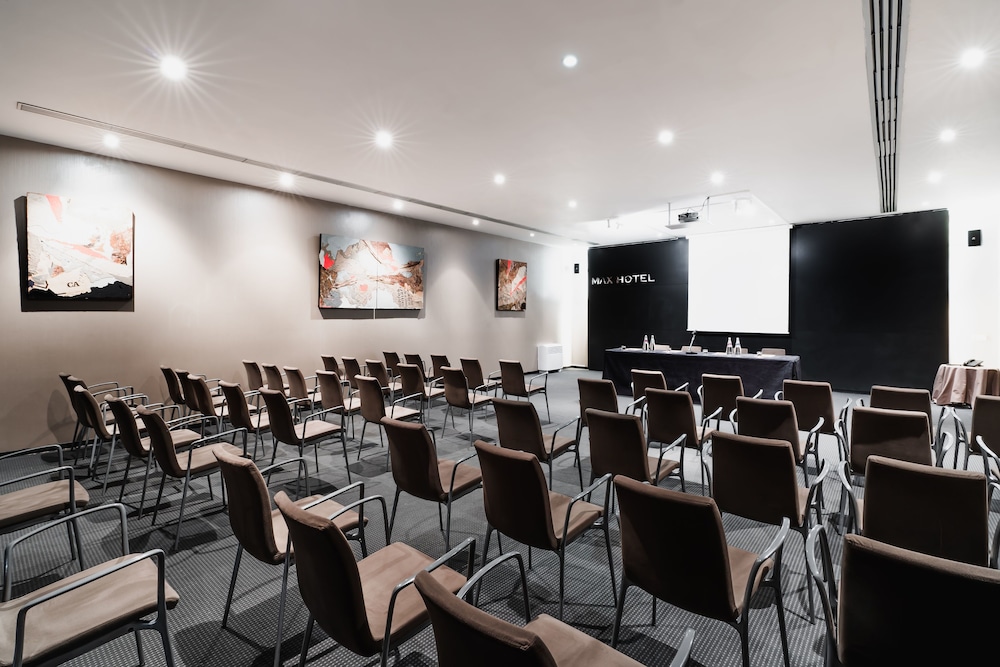 Max Hotel Livorno 24/25