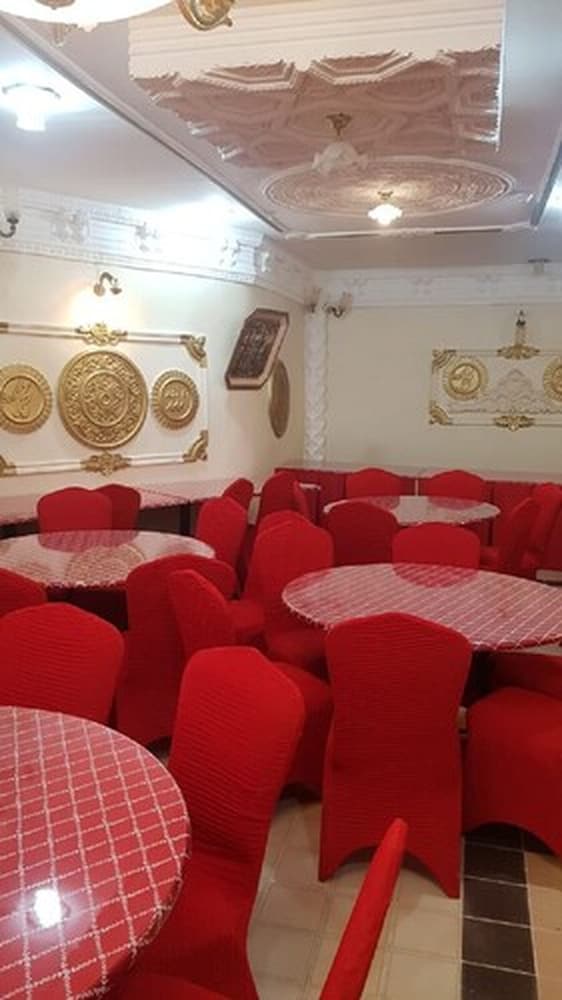 Al Tawfiq Plaza Hotel 42/46