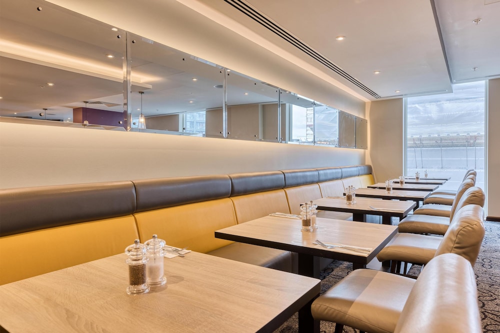 Premier Inn London Docklands (Canning Town) 30/48