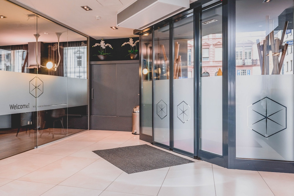 Hotel Bliss Frankfurt 33/63