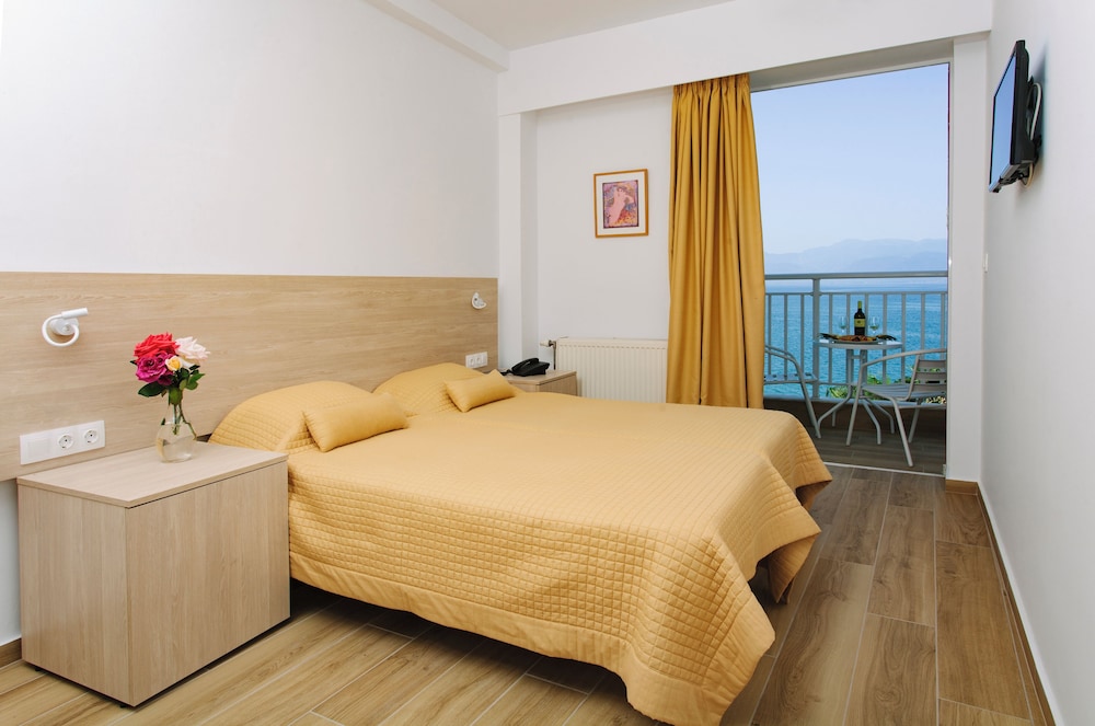 Hotel Sissy Kamena Vourla 14/50