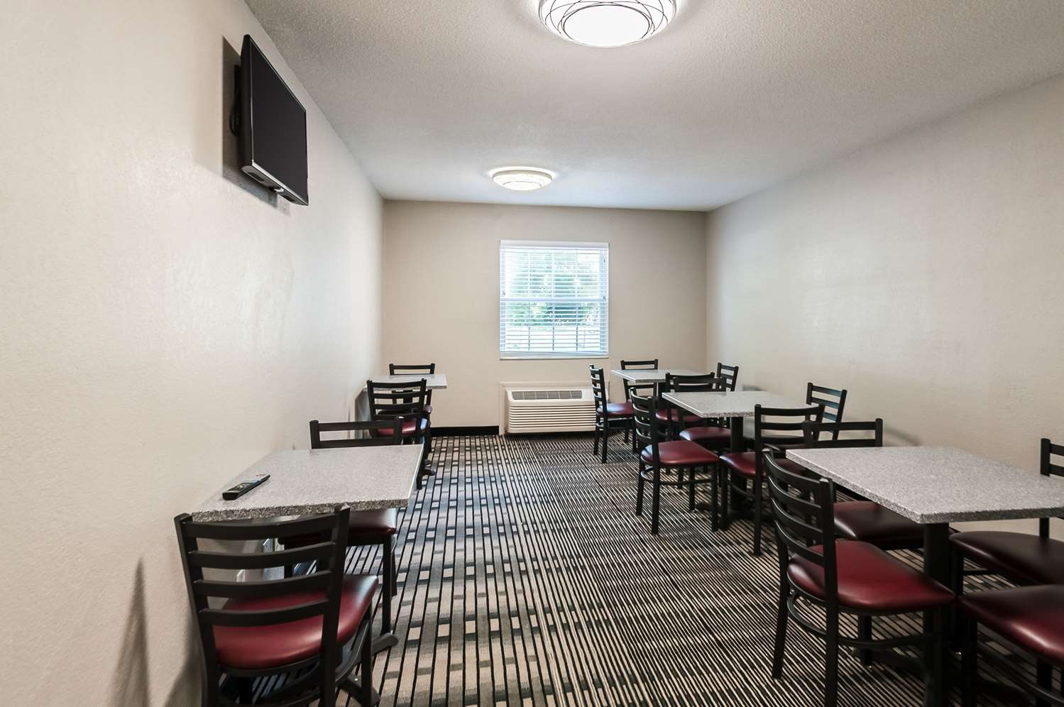 Quality Inn Solomons - Beacon Marina 18/25
