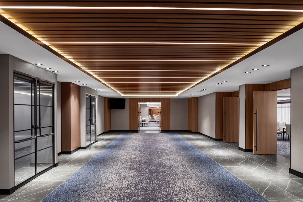 Four Points by Sheraton Flushing 8/25