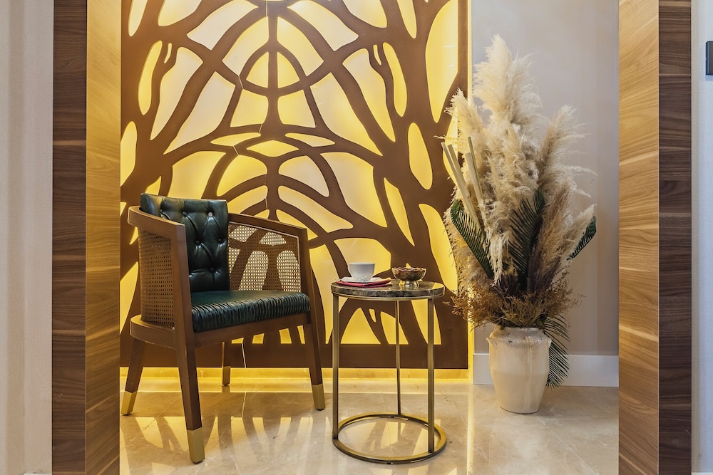 Lord Morgan Exclusive Design & Cihangir 5/55