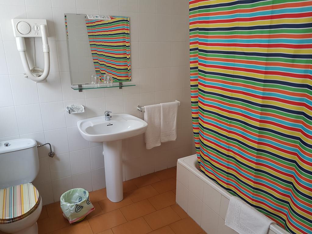 HOTEL DILA 50/50