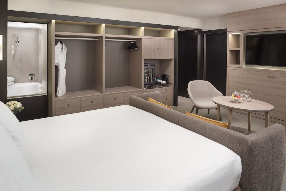 MELIA BARCELONA SARRIA 18/63