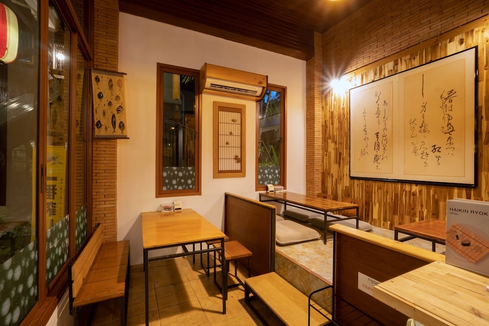 Haikin Ryokan 40/50