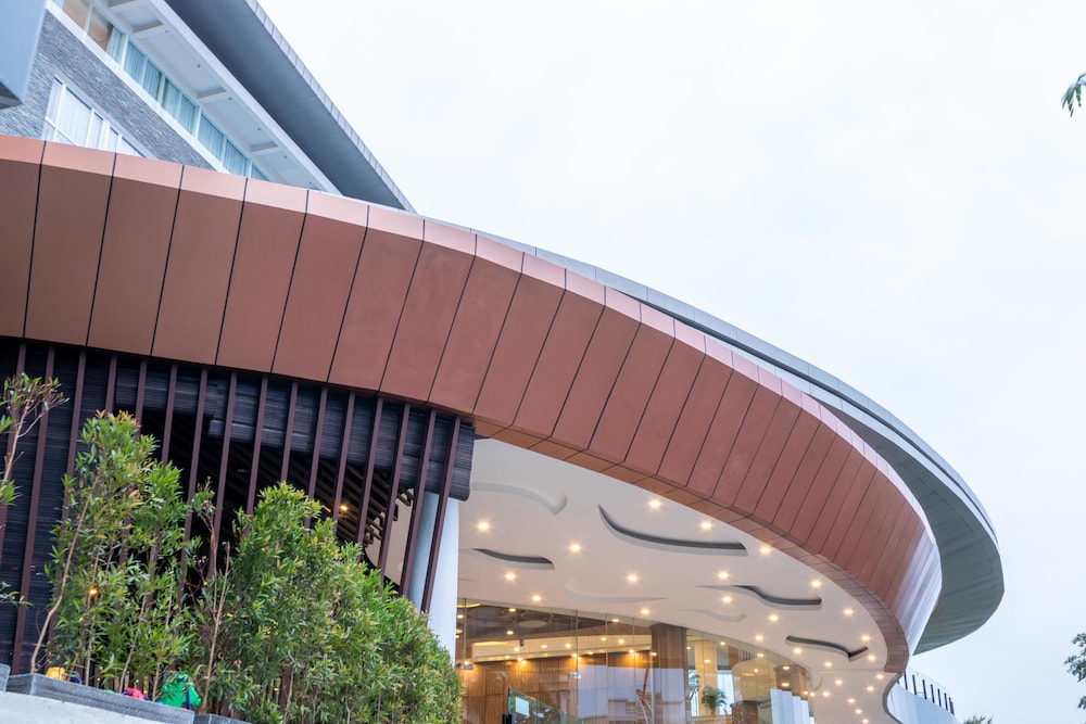 Sunday Hotel Antero Jababek in CIKARANG