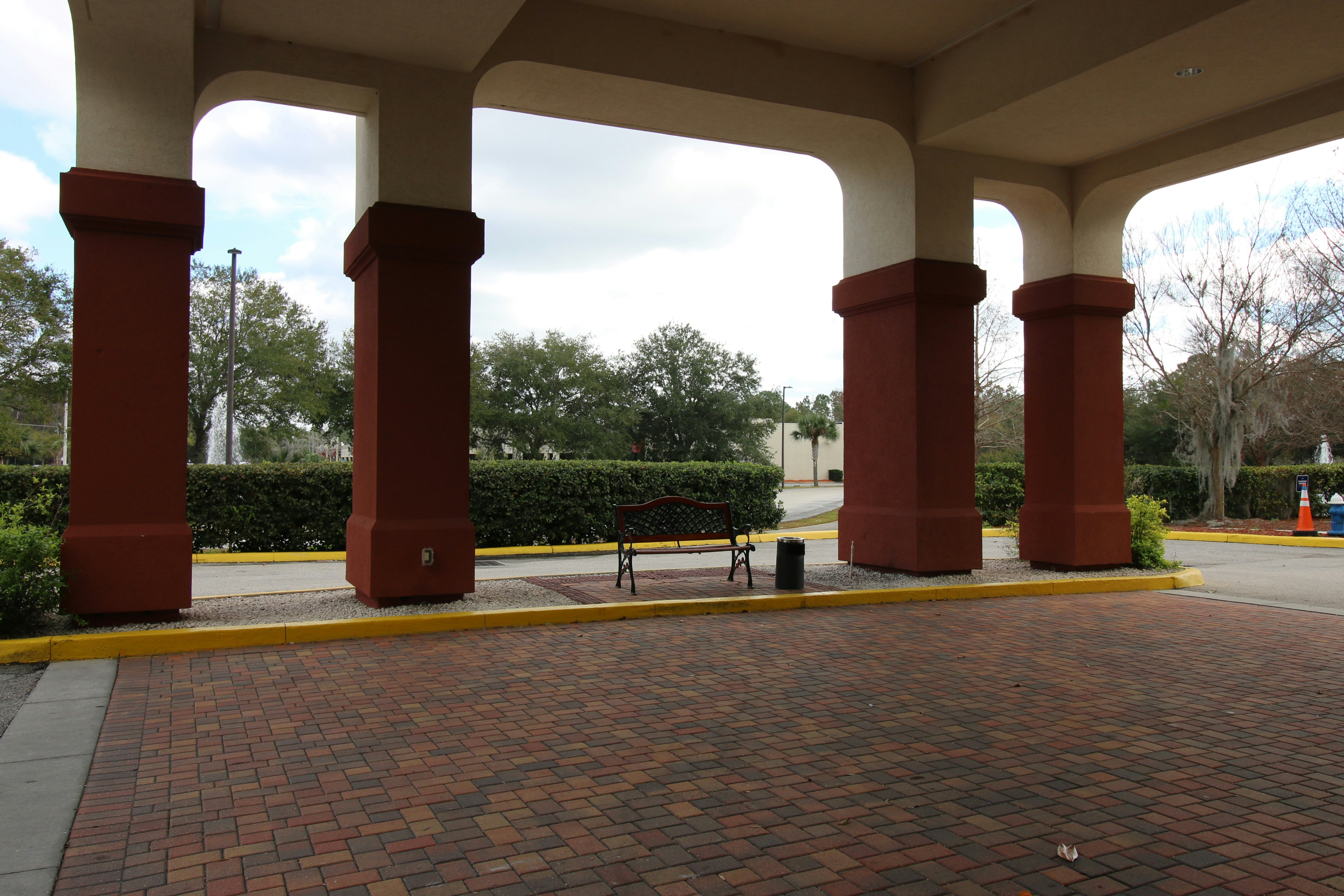 Hampton Inn Suites Palm Coast 68/72