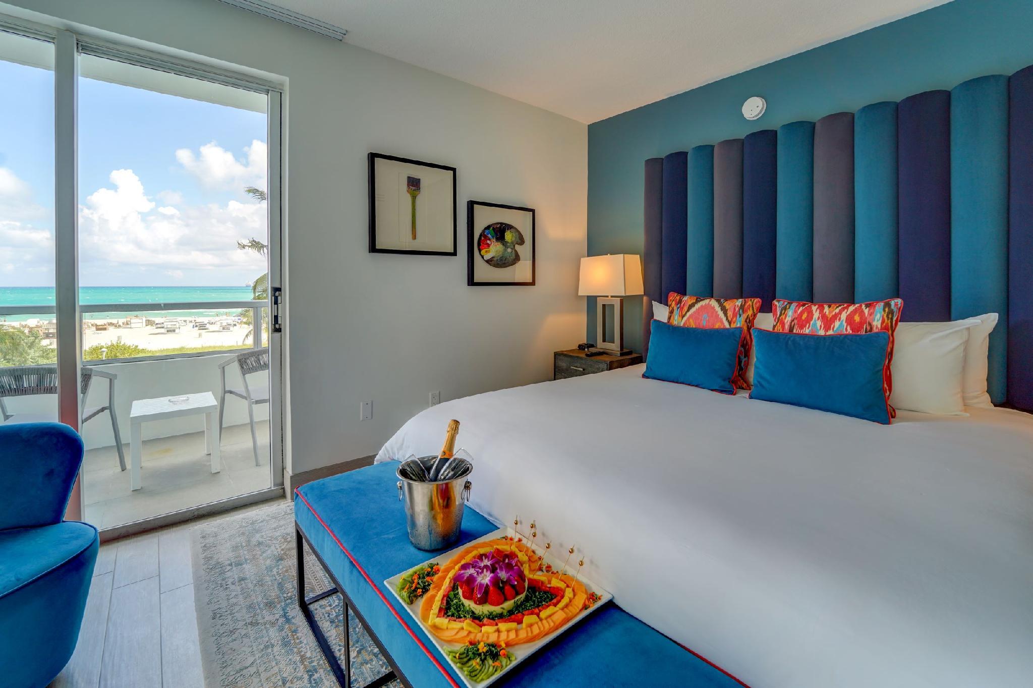 Studio, Suite, Ocean Front