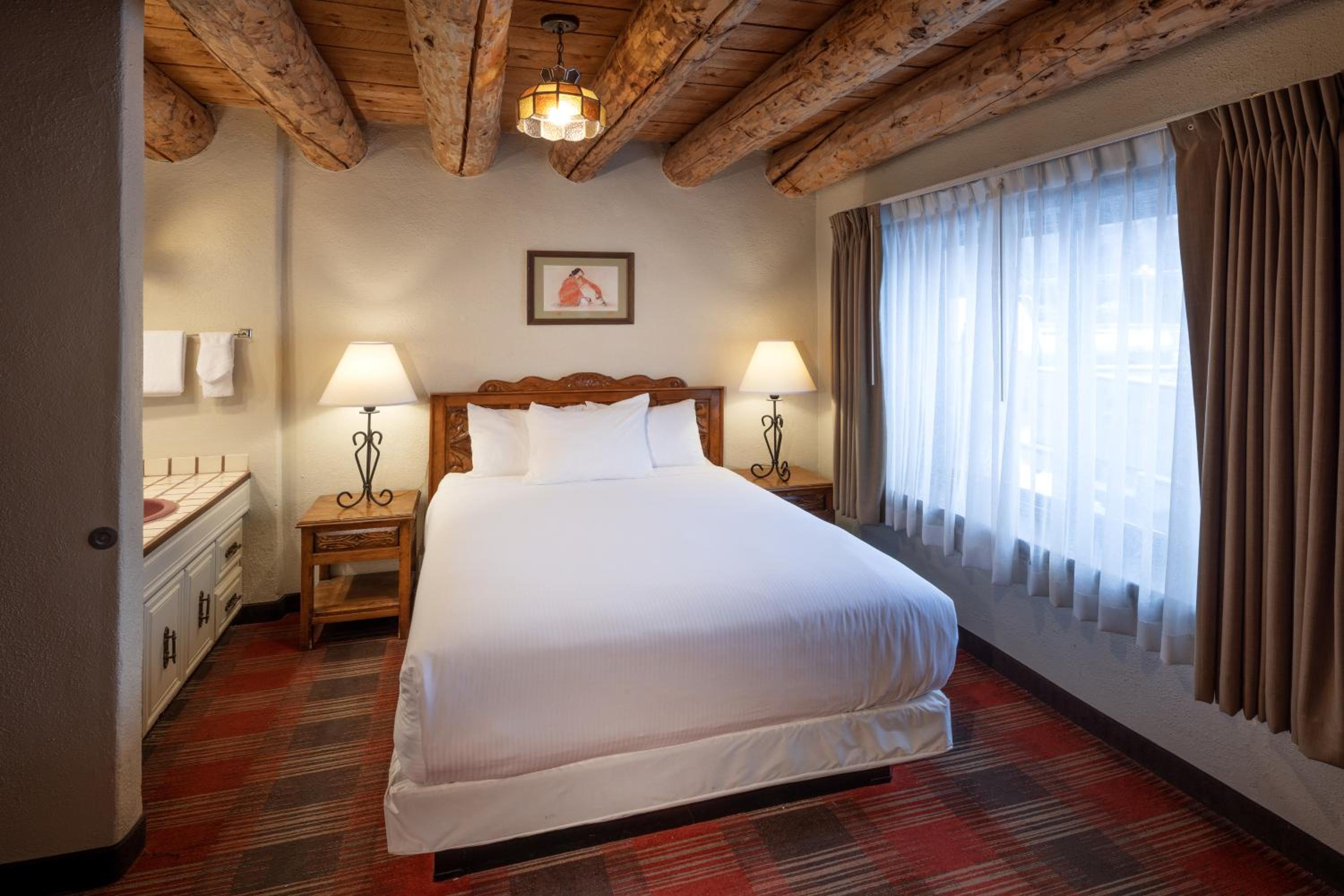 جناح جونيور، Sagebrush Inn Suites 5/10
