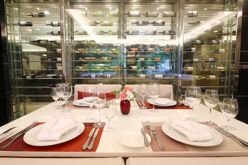 Sima Thani Hotel 45/50