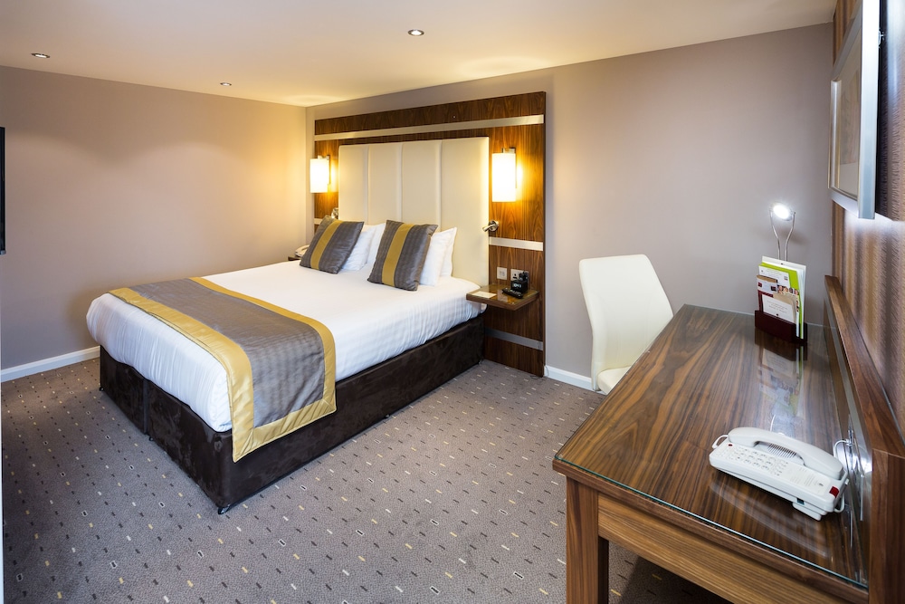 Doubletree By Hilton Milton Keynes 16/83