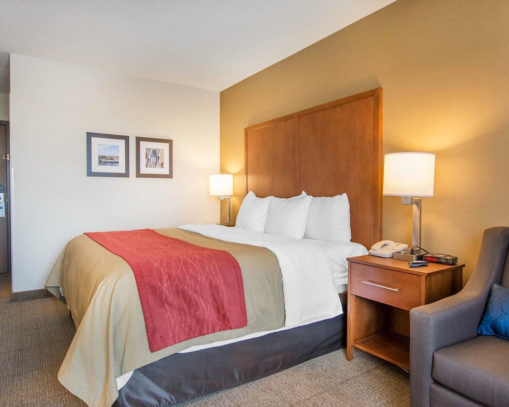 Comfort Inn Bathurst, NB 8/39