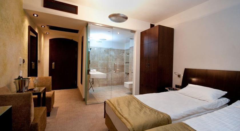 HOTEL REMES SPORT AND SPA 8/32