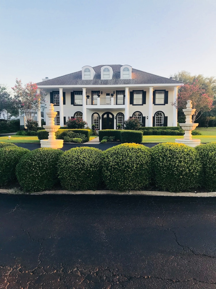 The Plantation House Boutique Inn 45/50