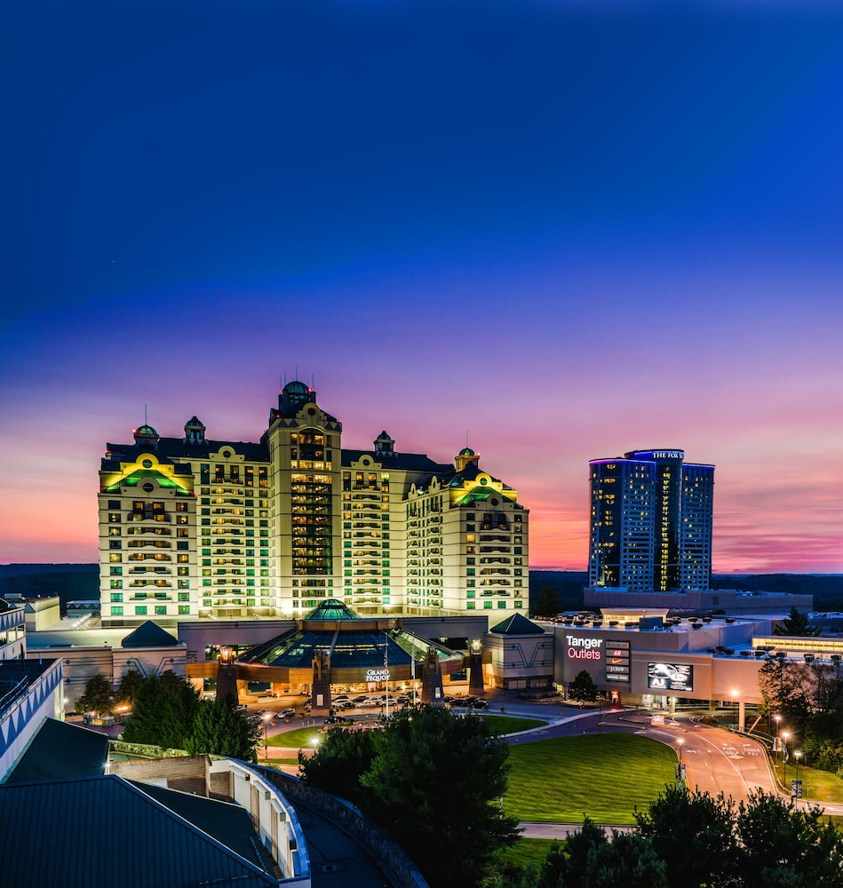 The Fox Tower At Foxwoods 47/51