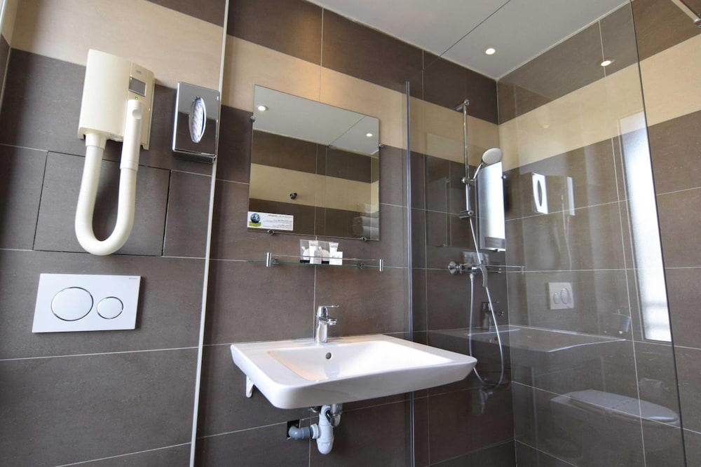 Hotel Alyss Saphir Cambronne Eiffel 14/49