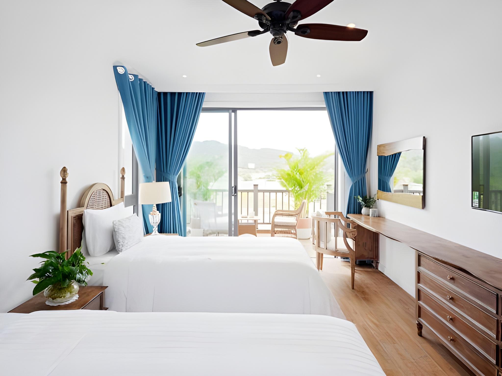 4 Bedrooms, Pool, Villa