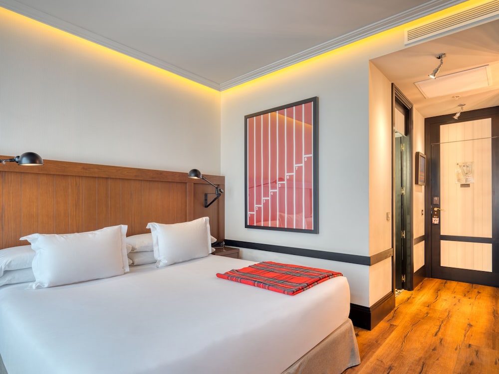 Only You Hotel Atocha 12/70
