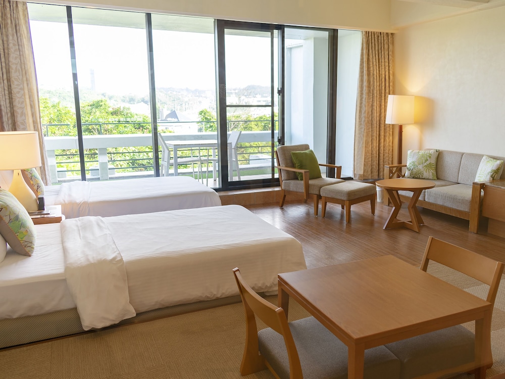 Hotel Moon Beach Okinawa 43/68