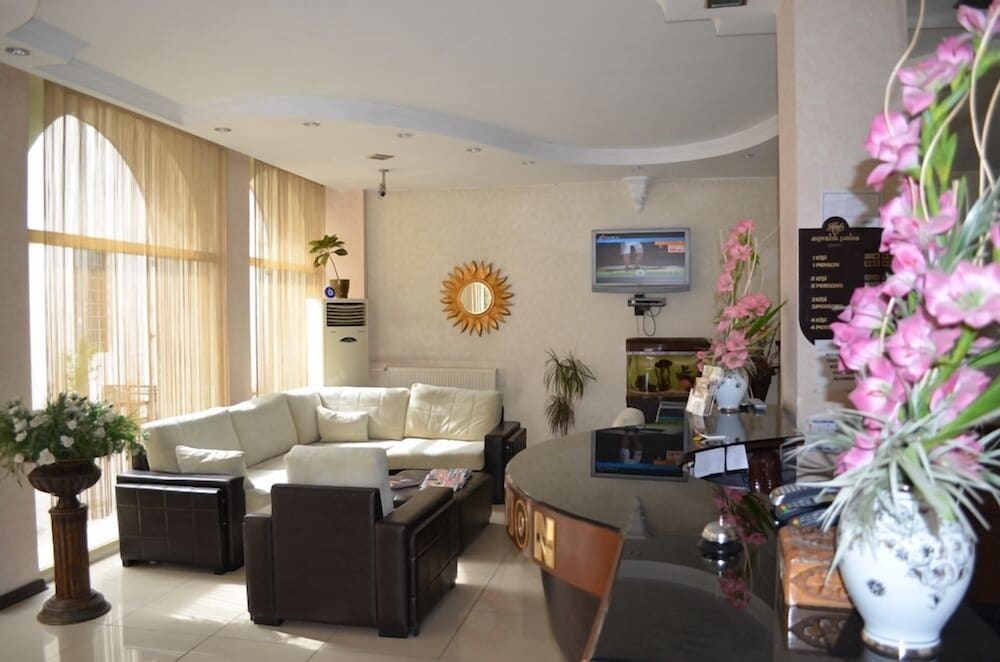 Ayvalik Palas Hotel 23/45