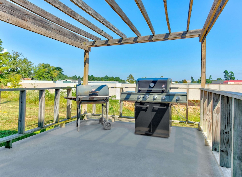Wingate by Wyndham Longview North 7/48