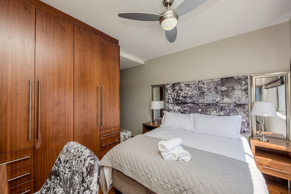 Infinity Self-Catering Apartments 22/50