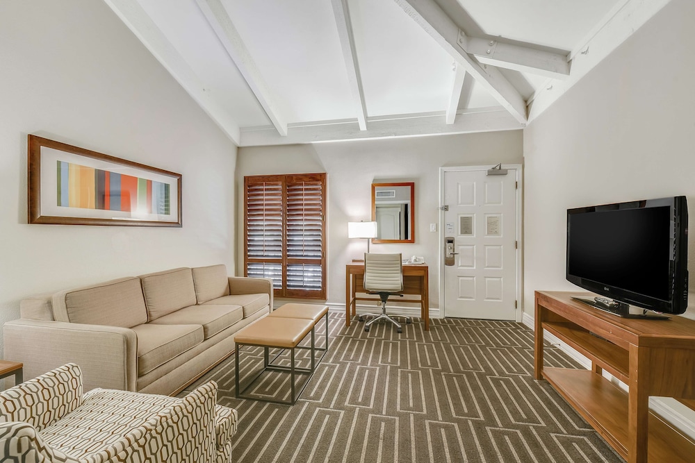 Hilton Phoenix Tapatio Cliffs Resort 32/75