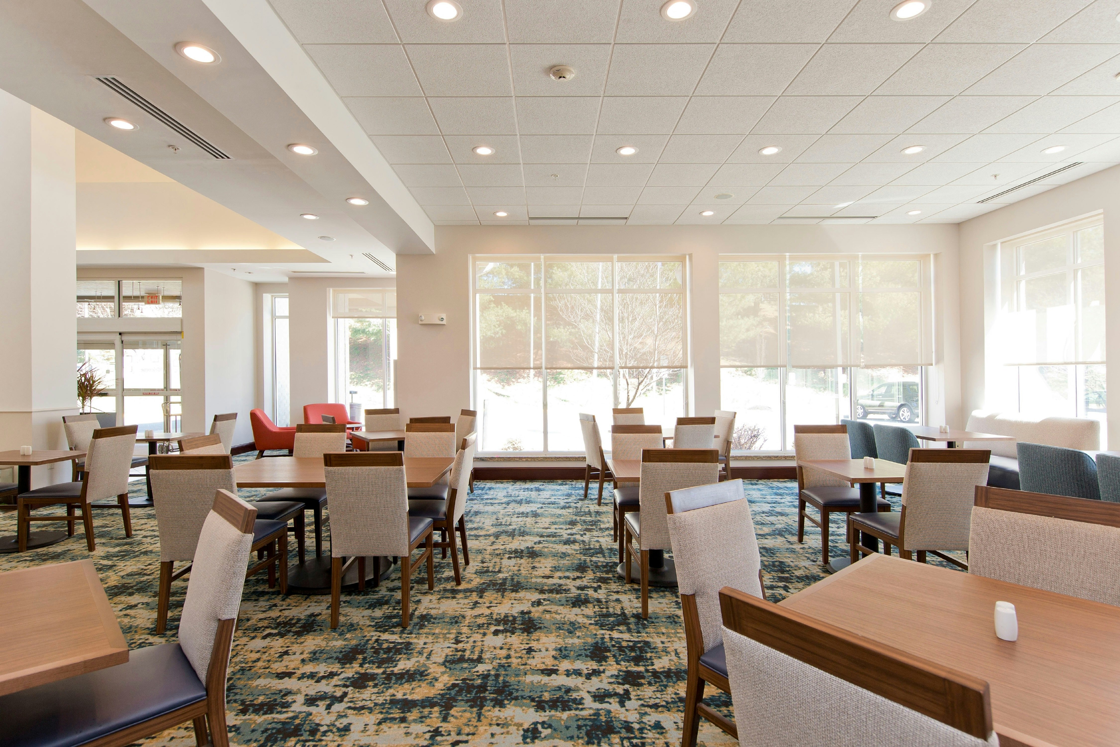 Hilton Garden Inn Winchester 24/41