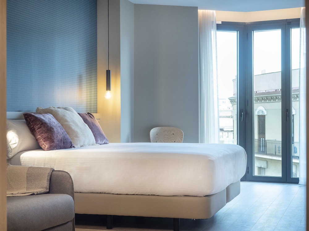 ARCELON HOTEL 13/50