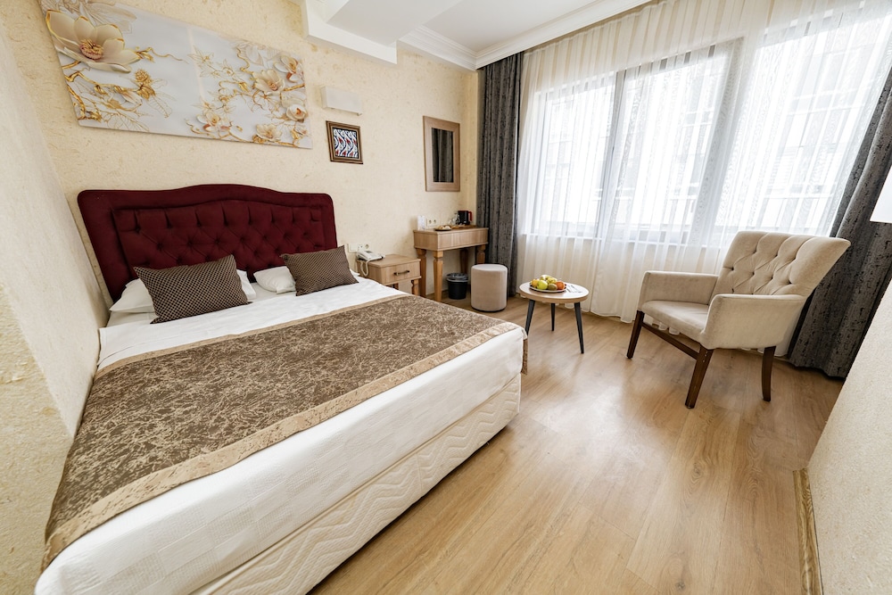 Konur Hotel 15/50