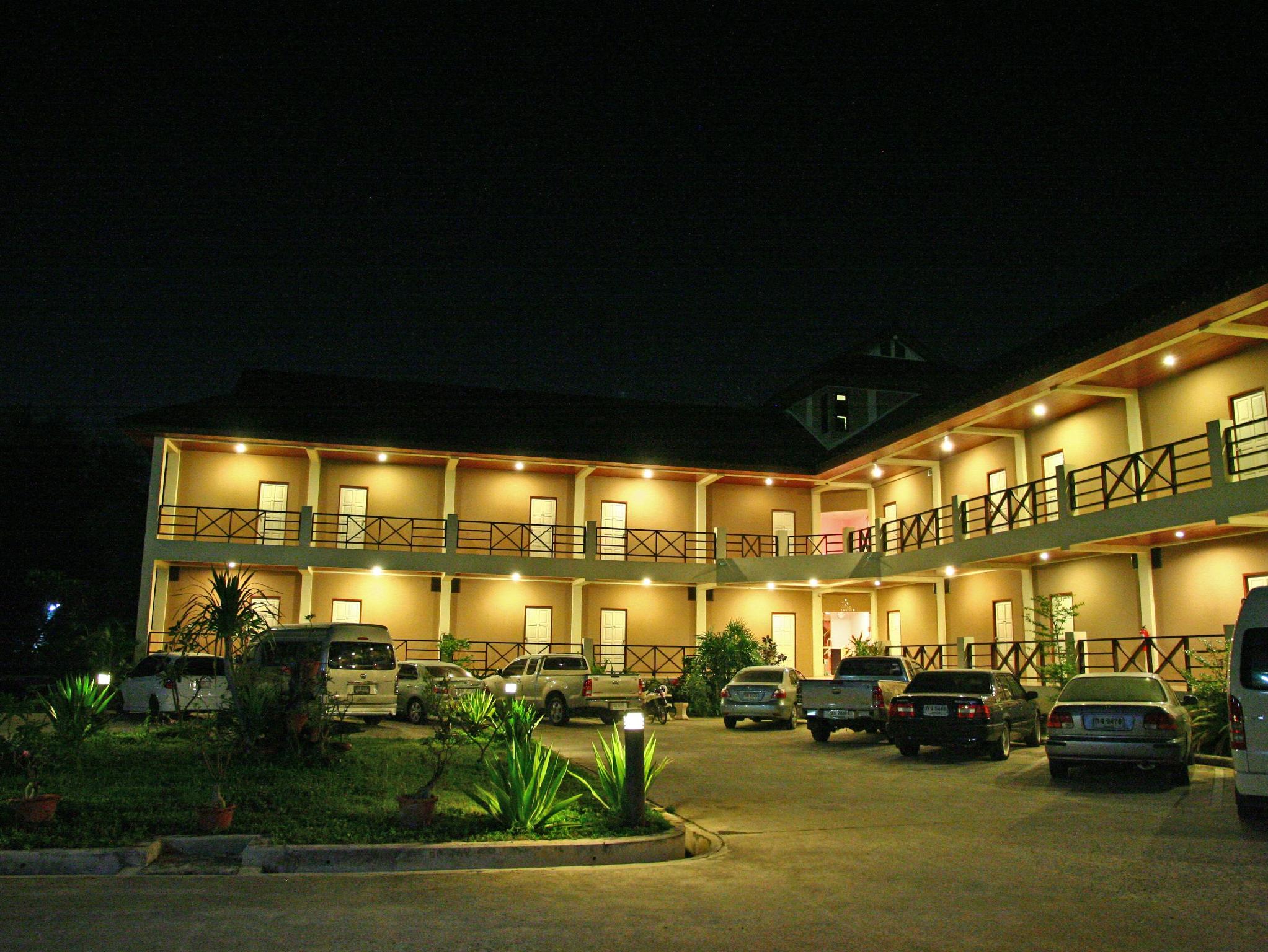 Baan Chomphu 3/21