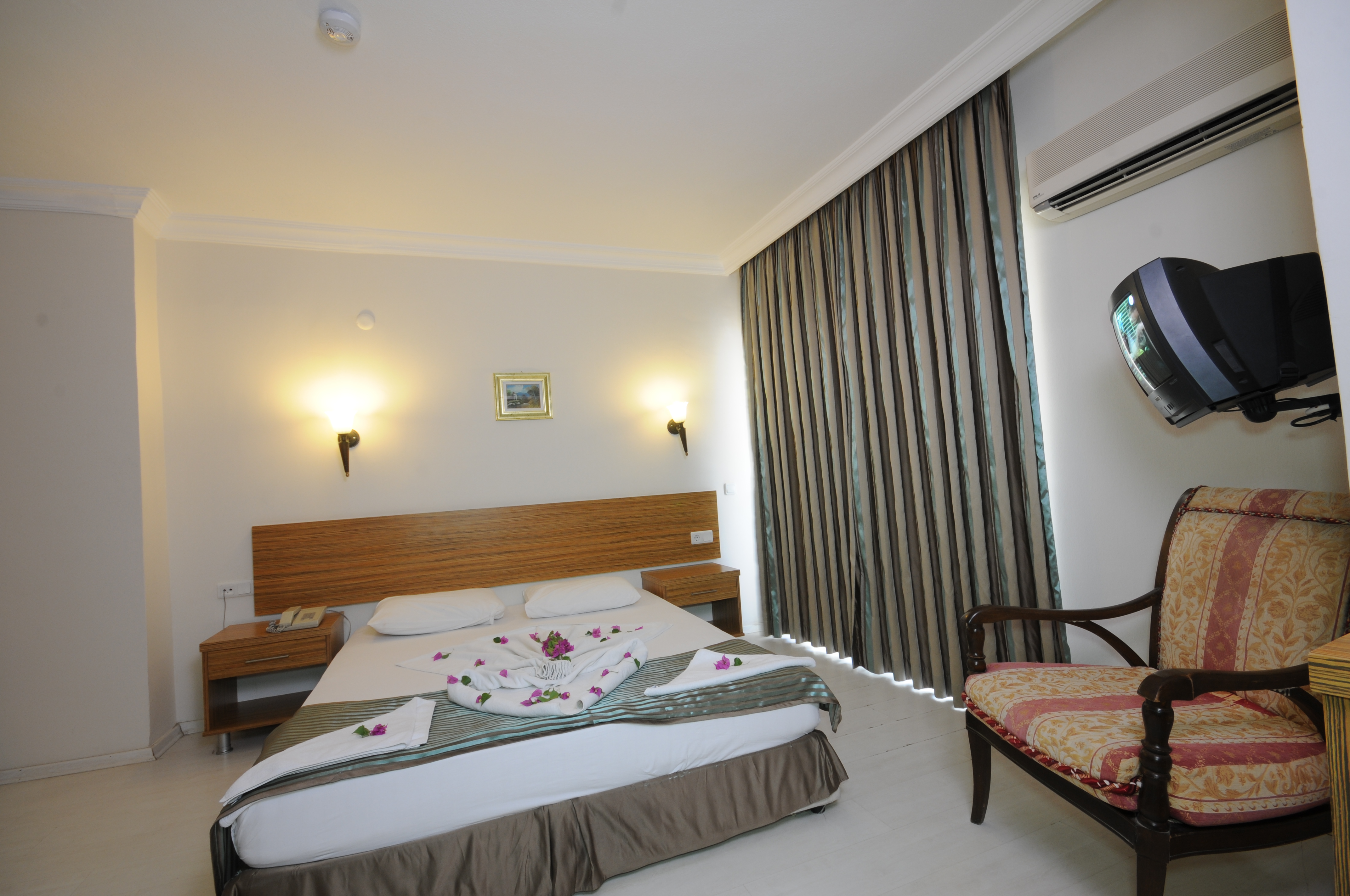 Mert Seaside Hotel 13/50