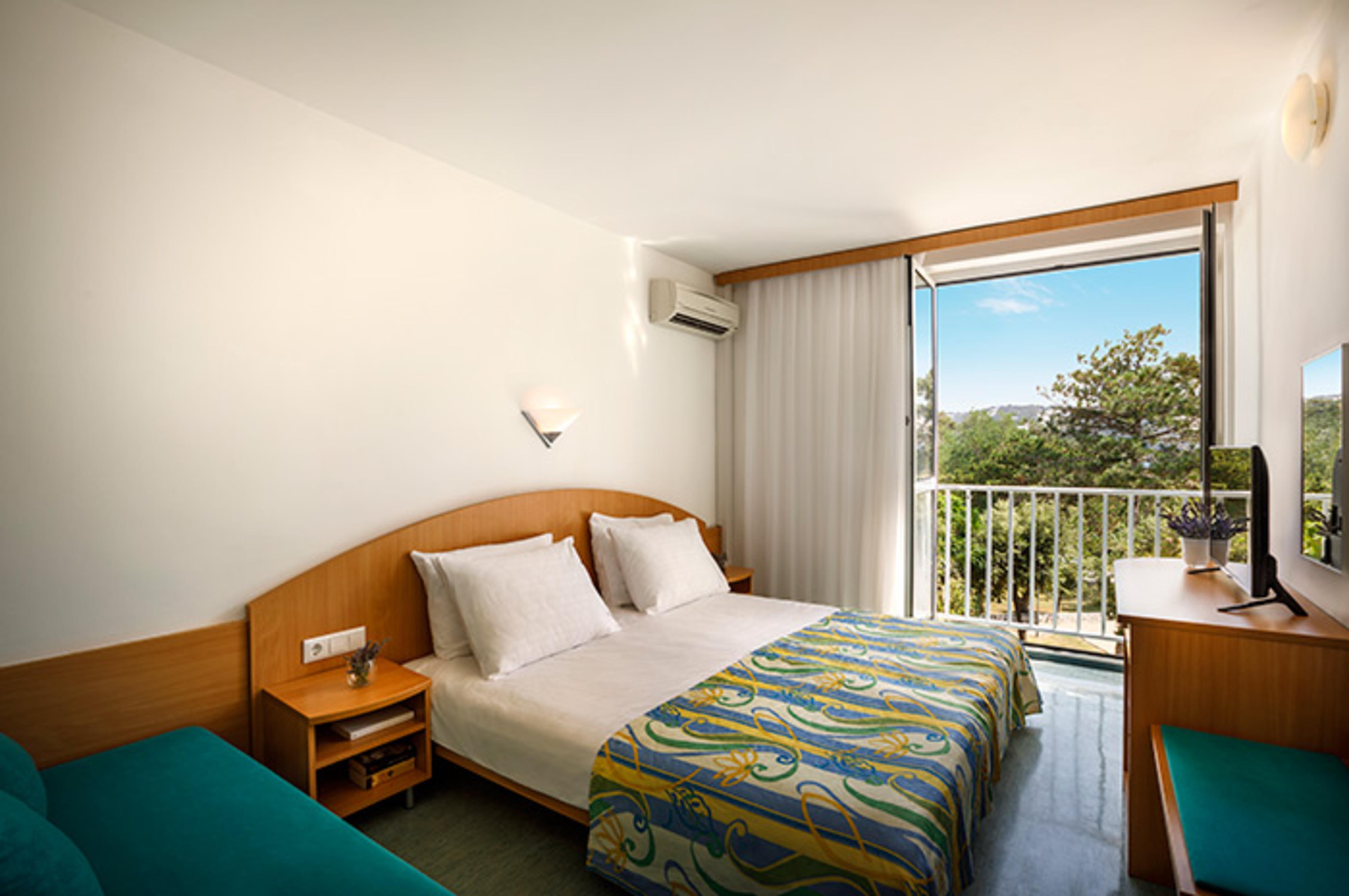 Room at Sahara and Rab Hotel, LOPAR