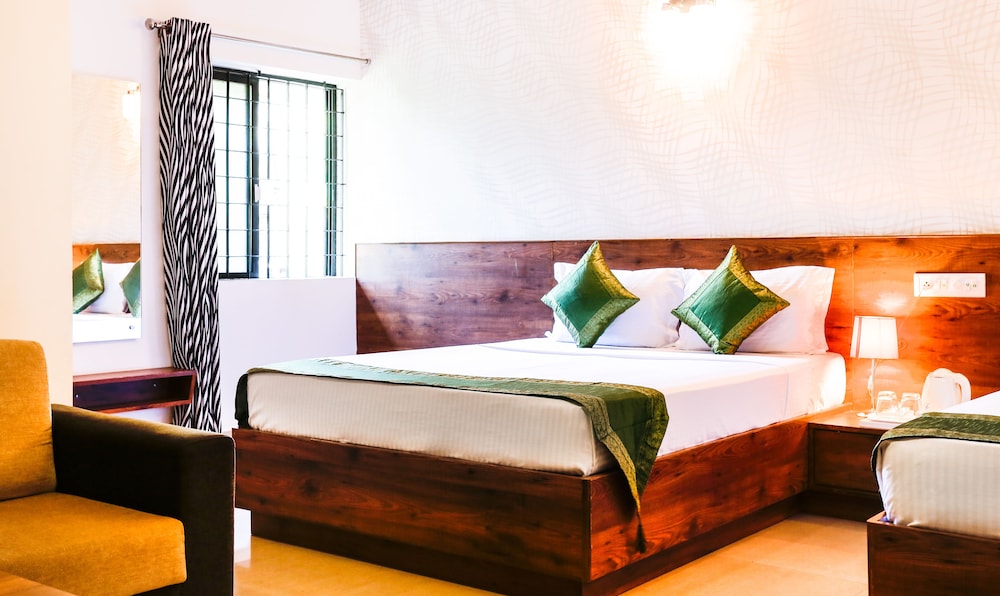 Itsy By Treebo - Comforts Inn, University Road Deralakatte 9/24