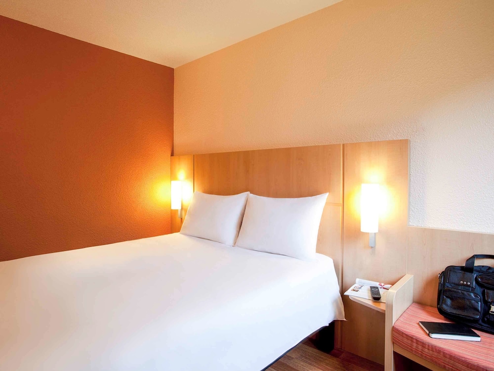 Ibis Biarritz Anglet Aeroport 20/50
