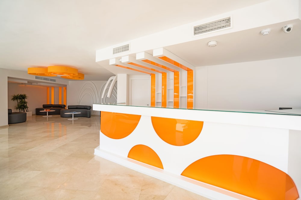Thb Naeco Ibiza - Adults Only 19/86