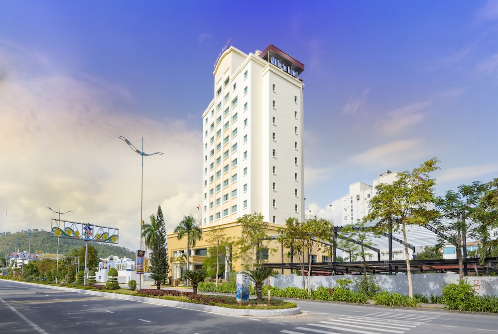 Mithrin Hotel Halong 1/22