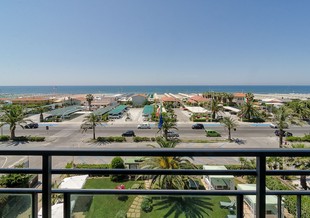 Hotel Siesta 65/66