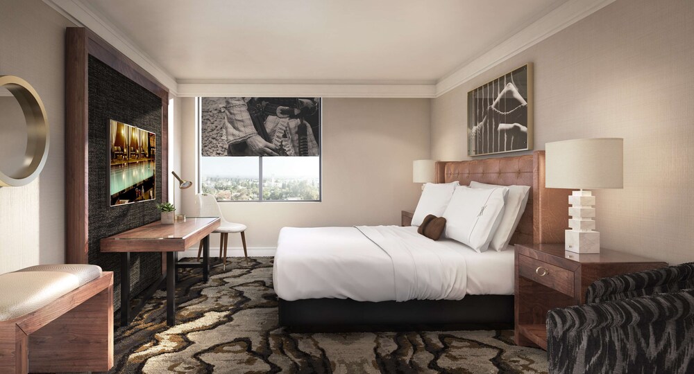 The Highland Dallas, Curio Collection by Hilton 14/68